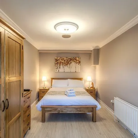 Guest house Tintawn House *
