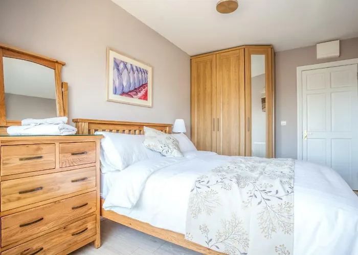 Konukevi Tintawn House *