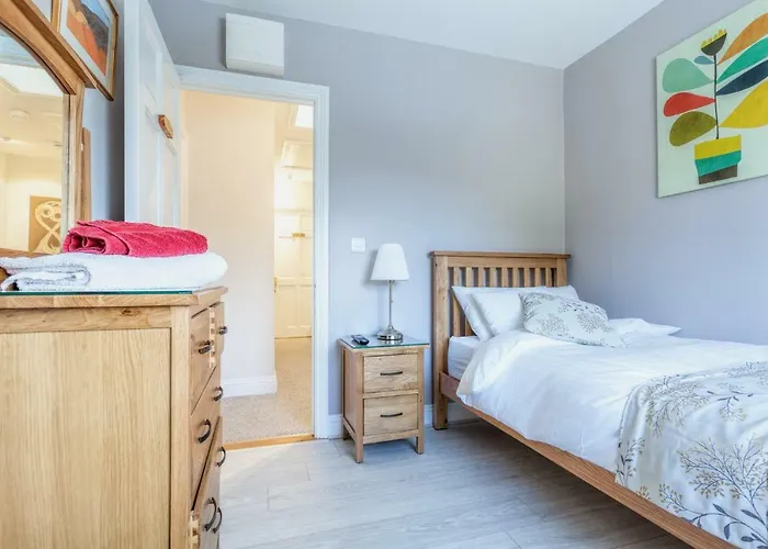 Konukevi Tintawn House Sandyford