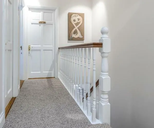 Konukevi Tintawn House