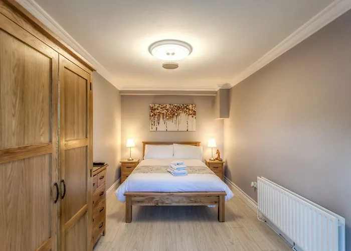 Konukevi Tintawn House *